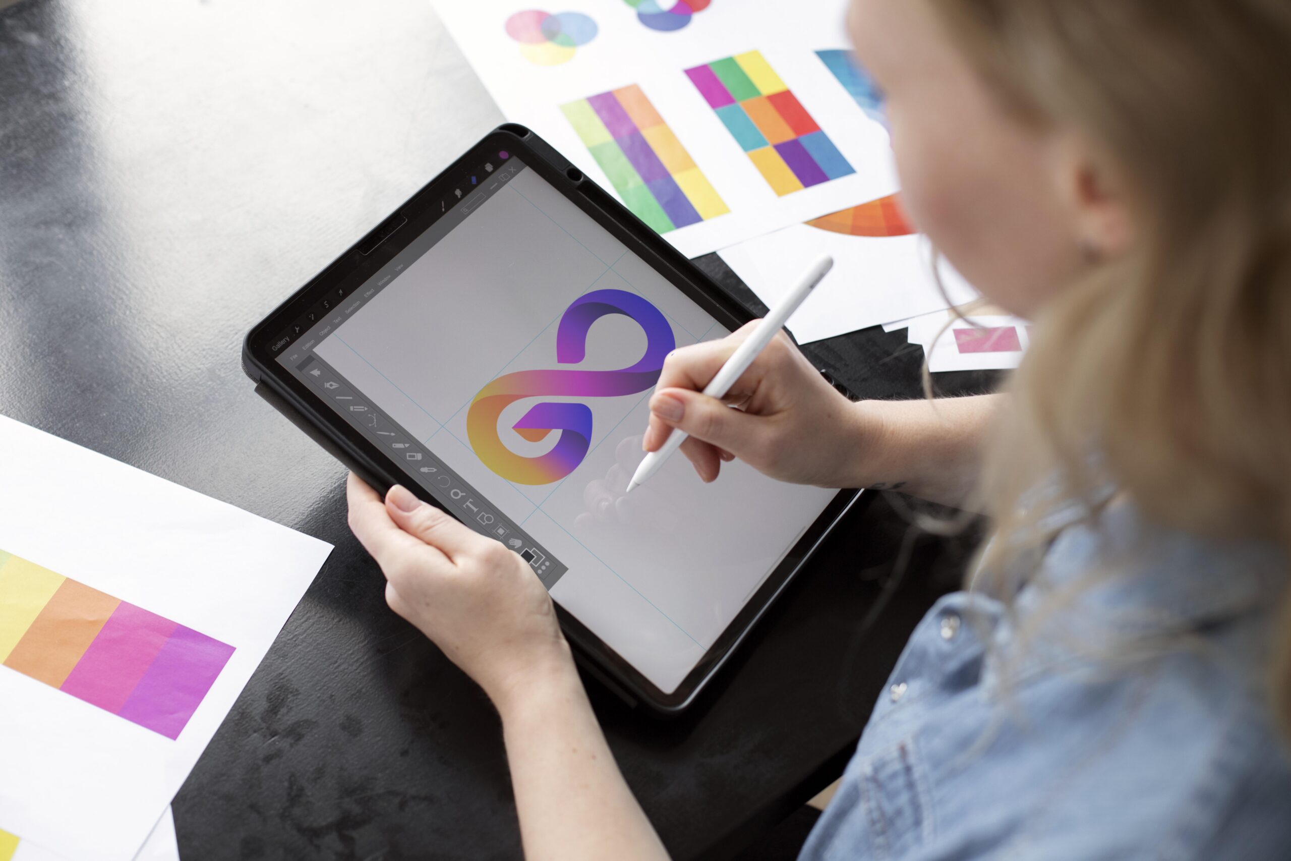logo design vs brand identity